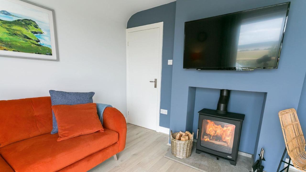 Tan Yr Allt Llangadwaladr  Extérieur photo